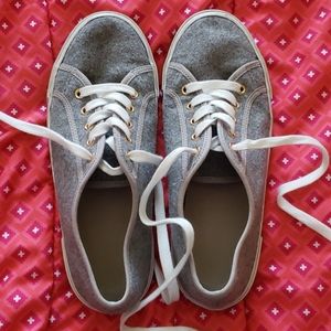 Old Navy grey sneakers. Size 7